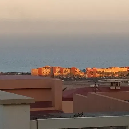 Villa Beautiful, Spacious Villa, Heated Pool, Sleeps Eight, With Quality Furnishings Caleta De Fuste