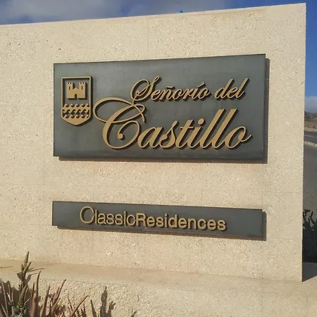 Beautiful, Spacious Villa, Heated Pool, Sleeps Eight, With Quality Furnishings *