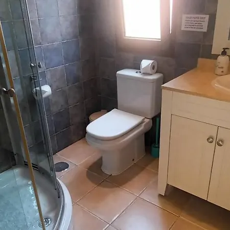 Beautiful, Spacious Villa, Heated Pool, Sleeps Eight, With Quality Furnishings Villa