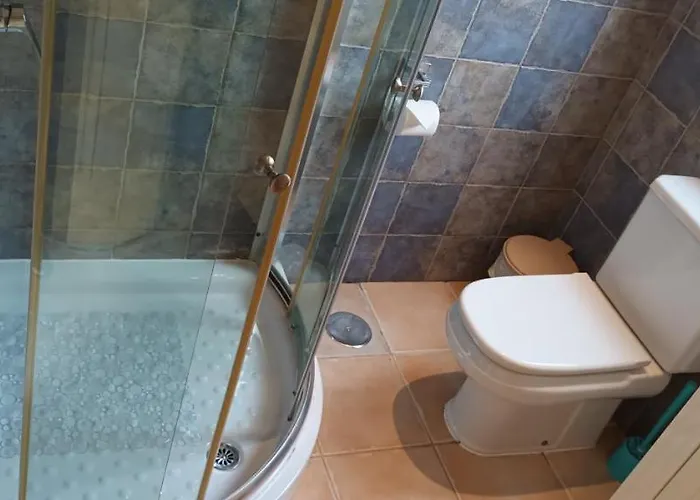 Beautiful, Spacious Villa, Heated Pool, Sleeps Eight, With Quality Furnishings * קלטה דה פוסטה