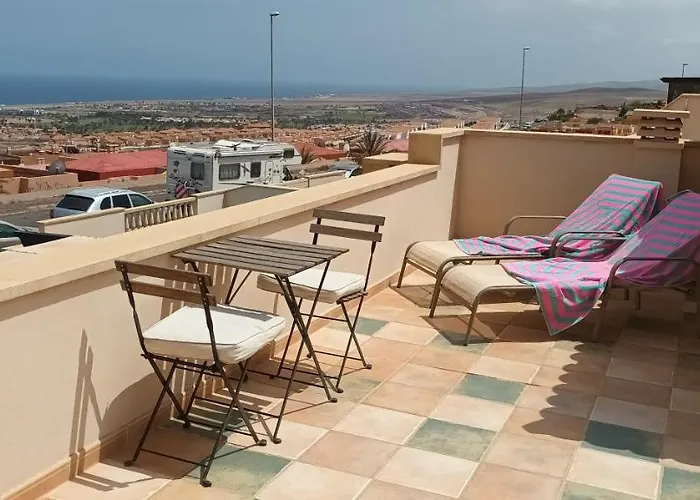 Beautiful, Spacious Villa, Heated Pool, Sleeps Eight, With Quality Furnishings קלטה דה פוסטה