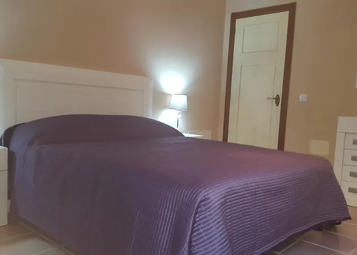 Beautiful, Spacious Villa, Heated Pool, Sleeps Eight, With Quality Furnishings קלטה דה פוסטה